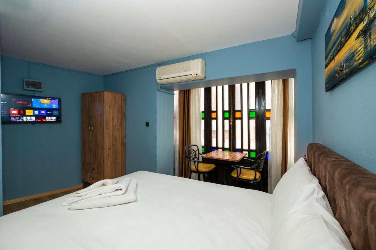 Taksim Antique Hotel Истанбул Екстериор снимка