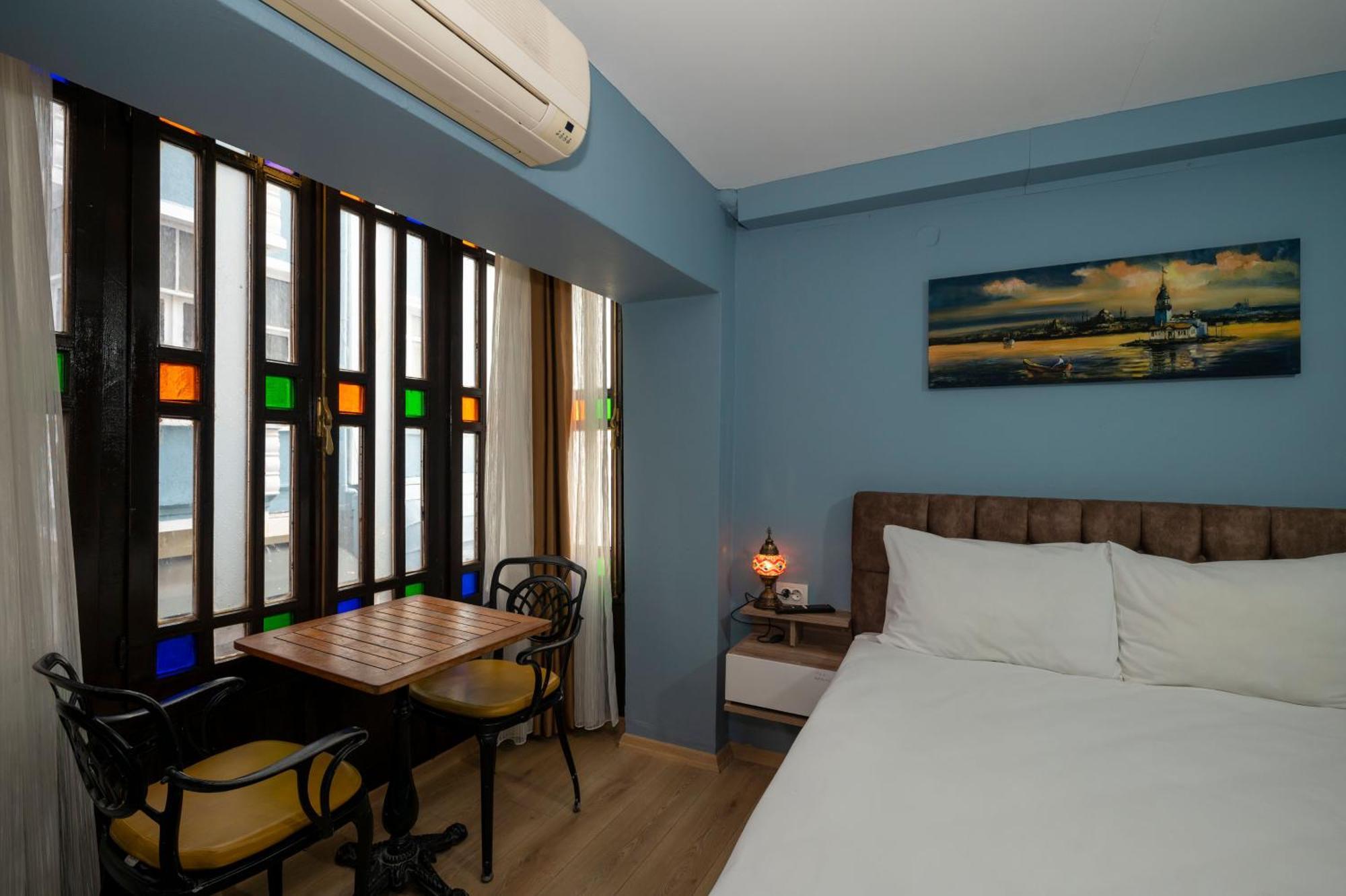Taksim Antique Hotel Истанбул Екстериор снимка