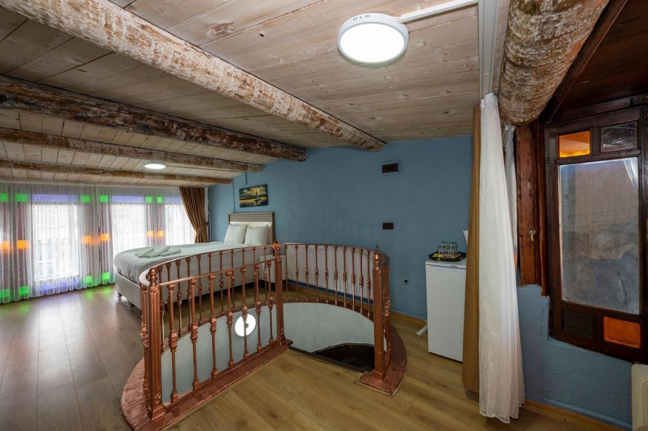 Taksim Antique Hotel Истанбул Екстериор снимка