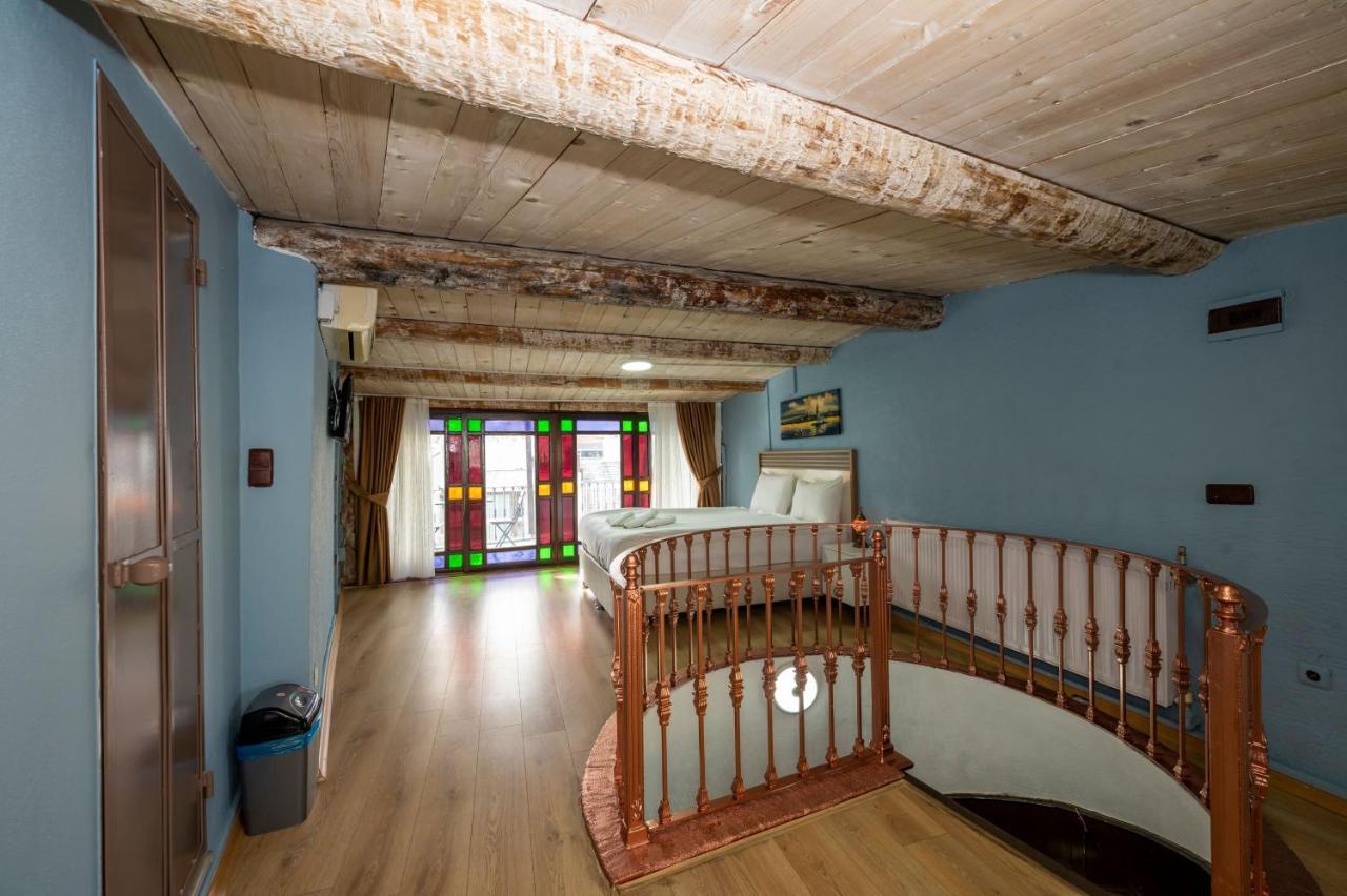 Taksim Antique Hotel Истанбул Екстериор снимка