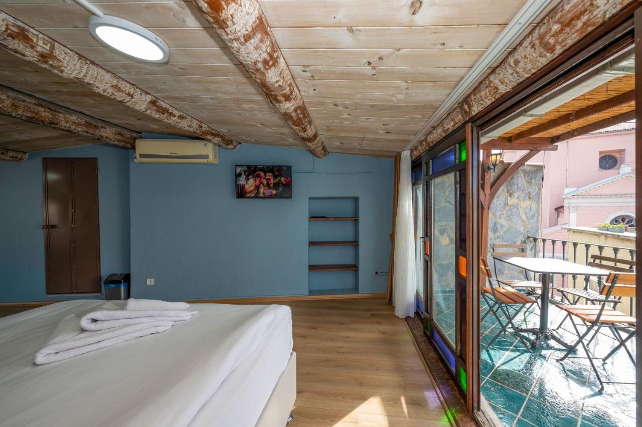 Taksim Antique Hotel Истанбул Екстериор снимка