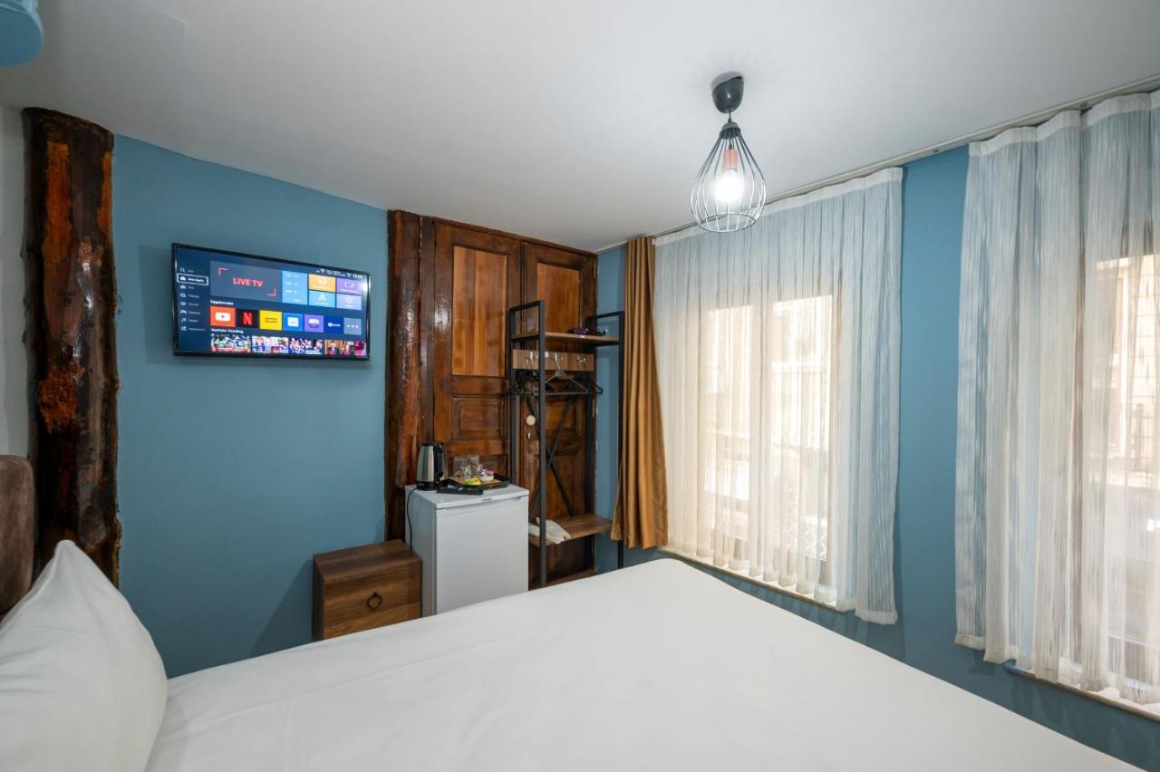 Taksim Antique Hotel Истанбул Екстериор снимка
