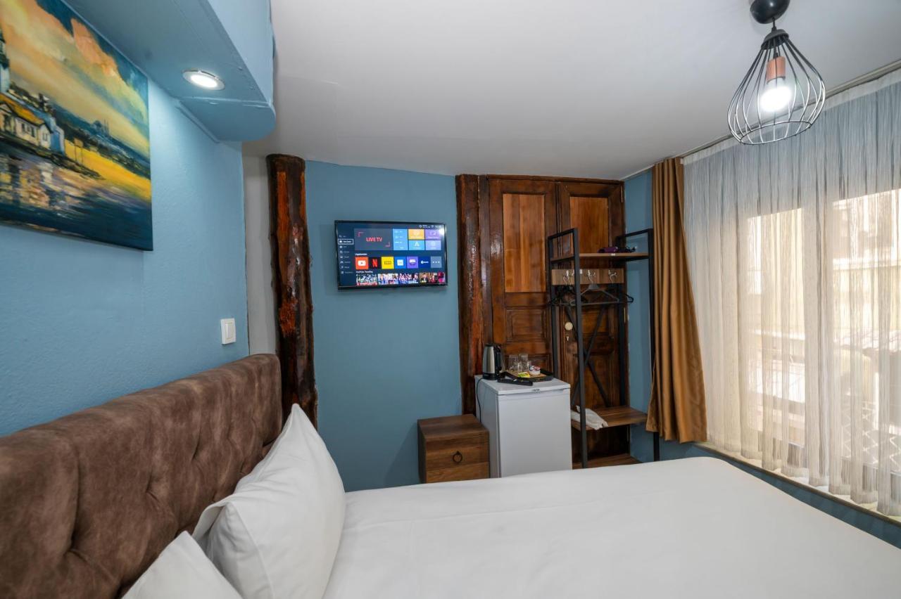 Taksim Antique Hotel Истанбул Екстериор снимка