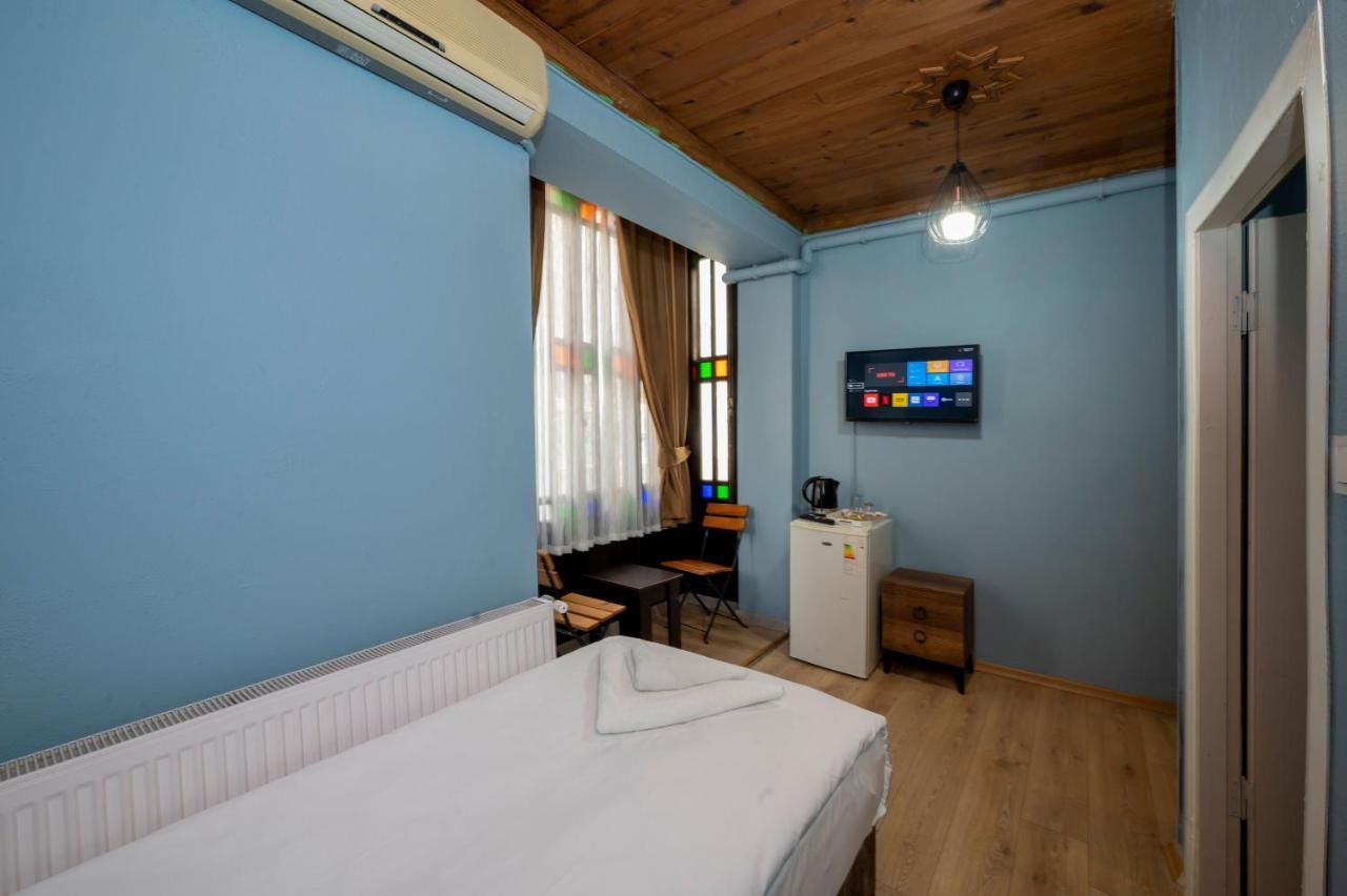 Taksim Antique Hotel Истанбул Екстериор снимка