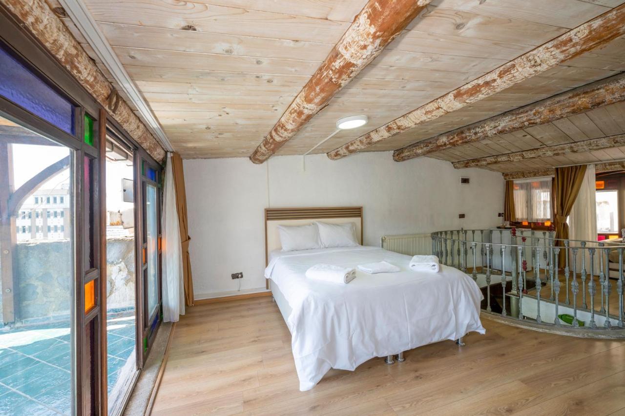 Taksim Antique Hotel Истанбул Екстериор снимка