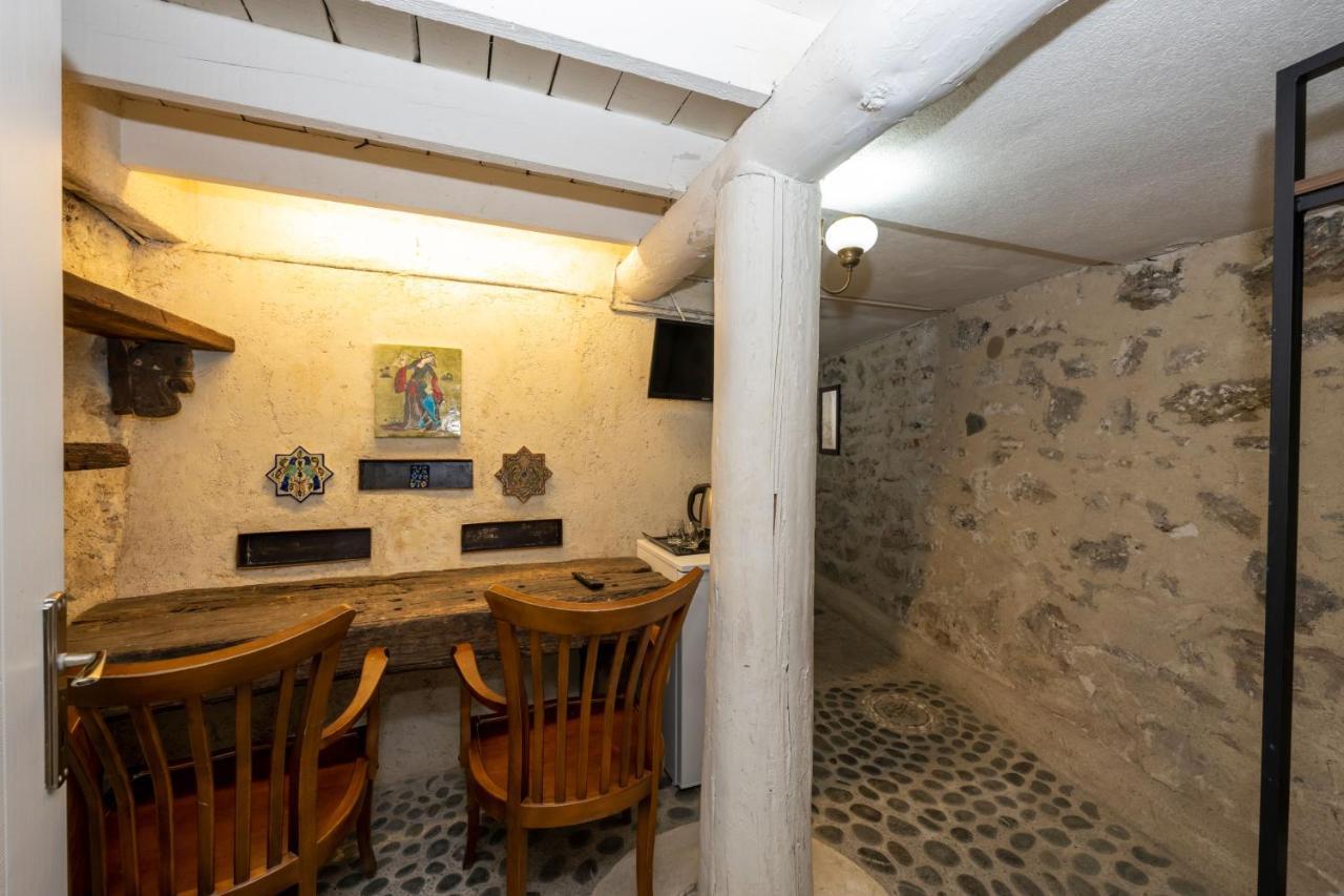 Taksim Antique Hotel Истанбул Екстериор снимка